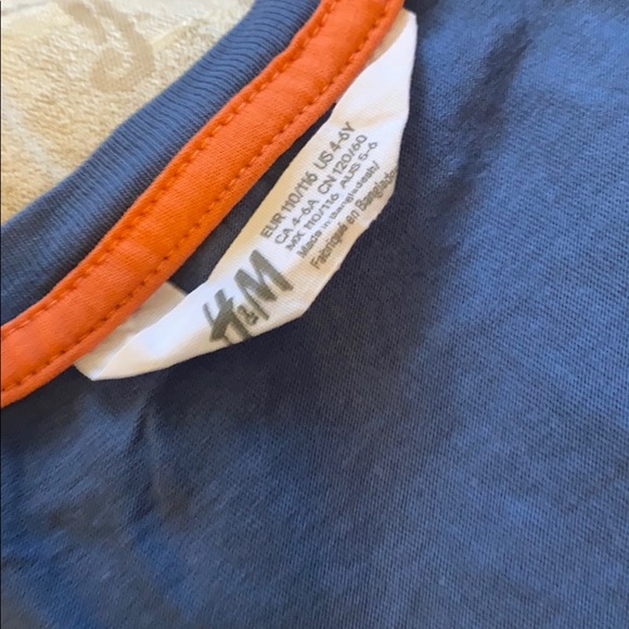 H&M Blue Shark & Fish Short Sleeve Shirt - 4-6Y - Picture 3 of 6